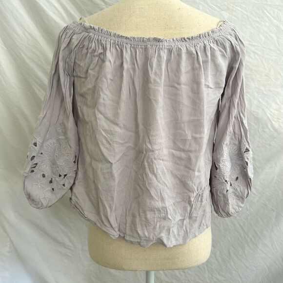 ASTR The Label Purple Blouse Laser Cut Puff Sleeve Boho Crop Small - Picture 3 of 7